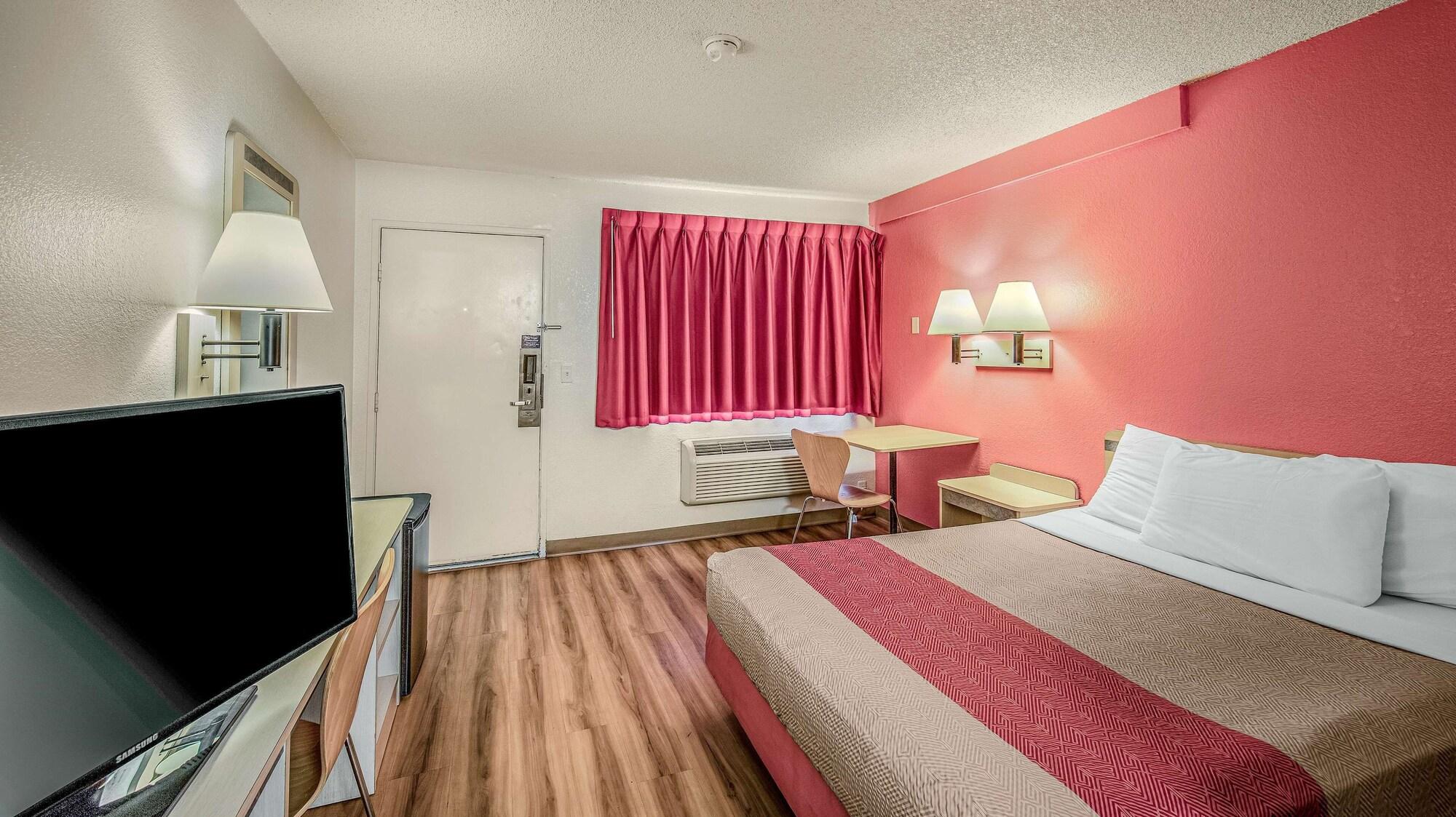 Motel 6-Eureka, Ca Redwood Coast Eksteriør bilde
