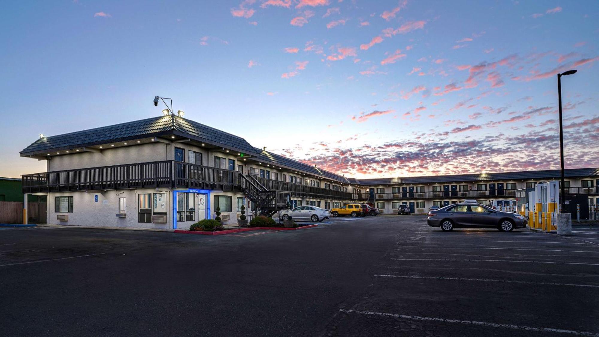 Motel 6-Eureka, Ca Redwood Coast Eksteriør bilde